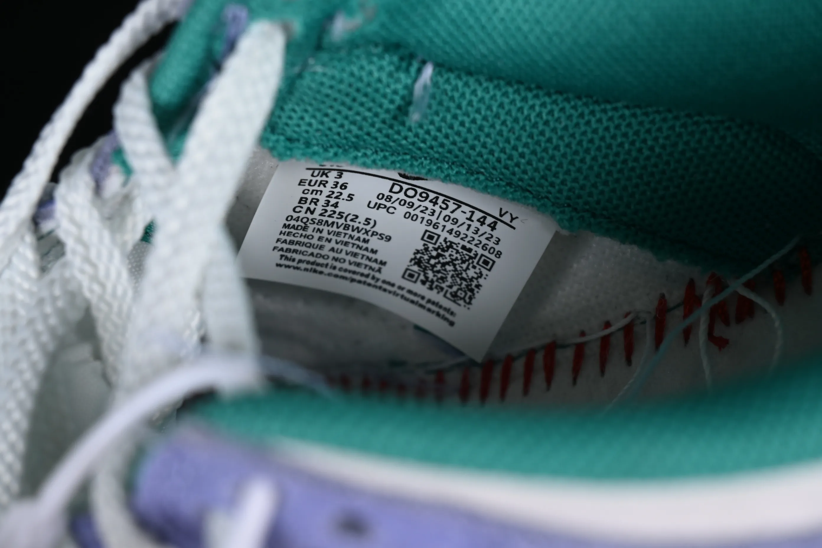 All categories Nk SB Dunk Series Nk SB Dunk Low low-top sneakers Nk SB Dunk Low "85" blue and white flowers double hook straps SB low-top sports and leisure sneakers DO9457-144